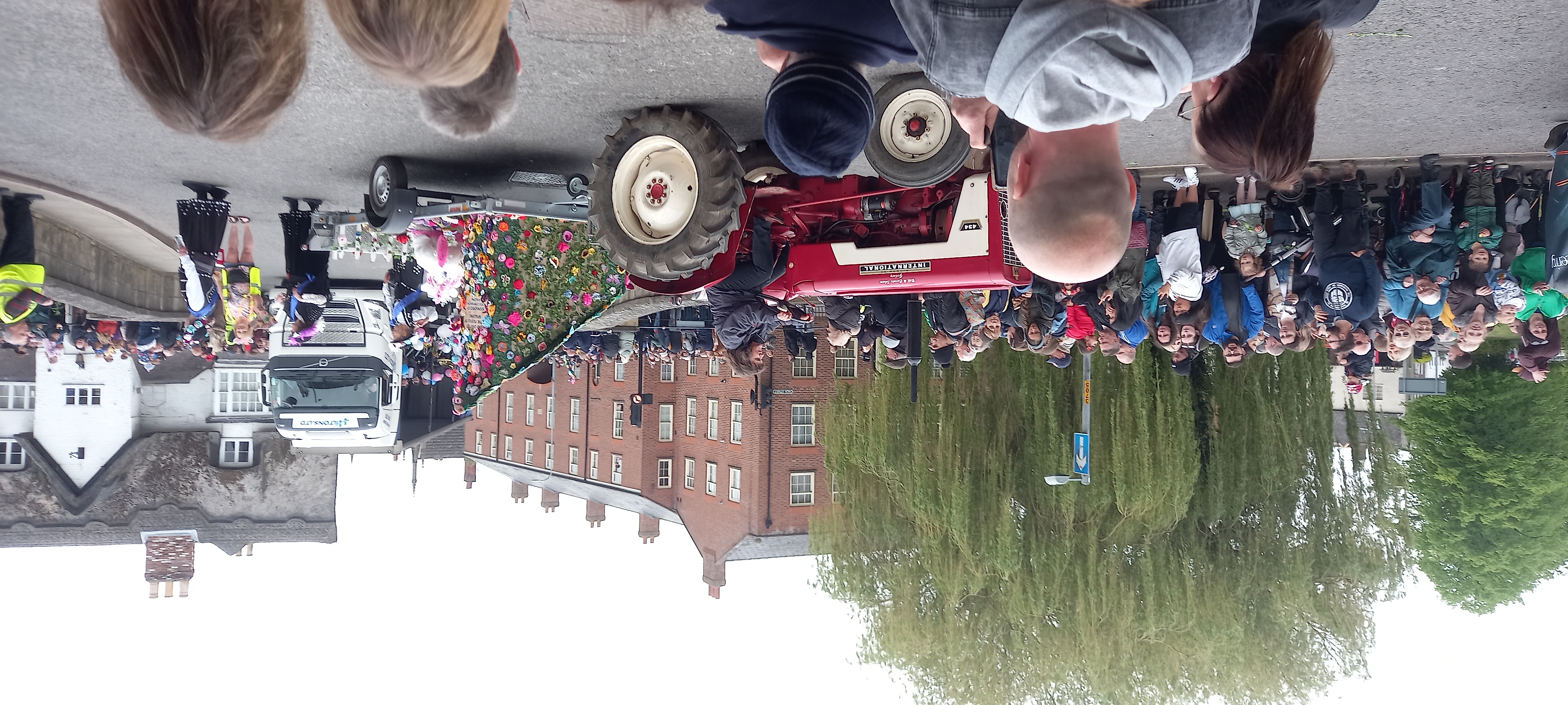 Old tractor and float - Spalding Flower Parade 2023