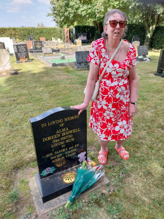 Mum with Nans g... Mum with Nans g...