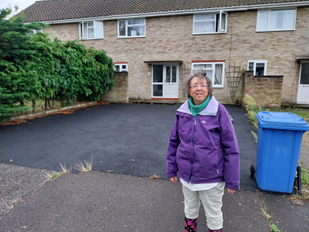 mum outside the... mum outside the...